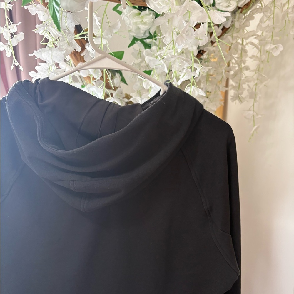 lululemon athletica Men's Black Hooded Pullover - Picture 7 of 9